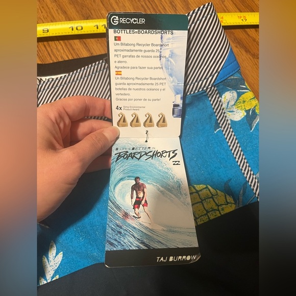 Billabong Pineapple Boardshorts Size 34 - Picture 10 of 10